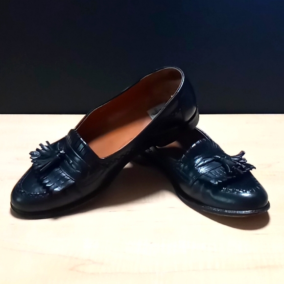 Vintage Cable & Co. Loafers - Picture 2 of 11